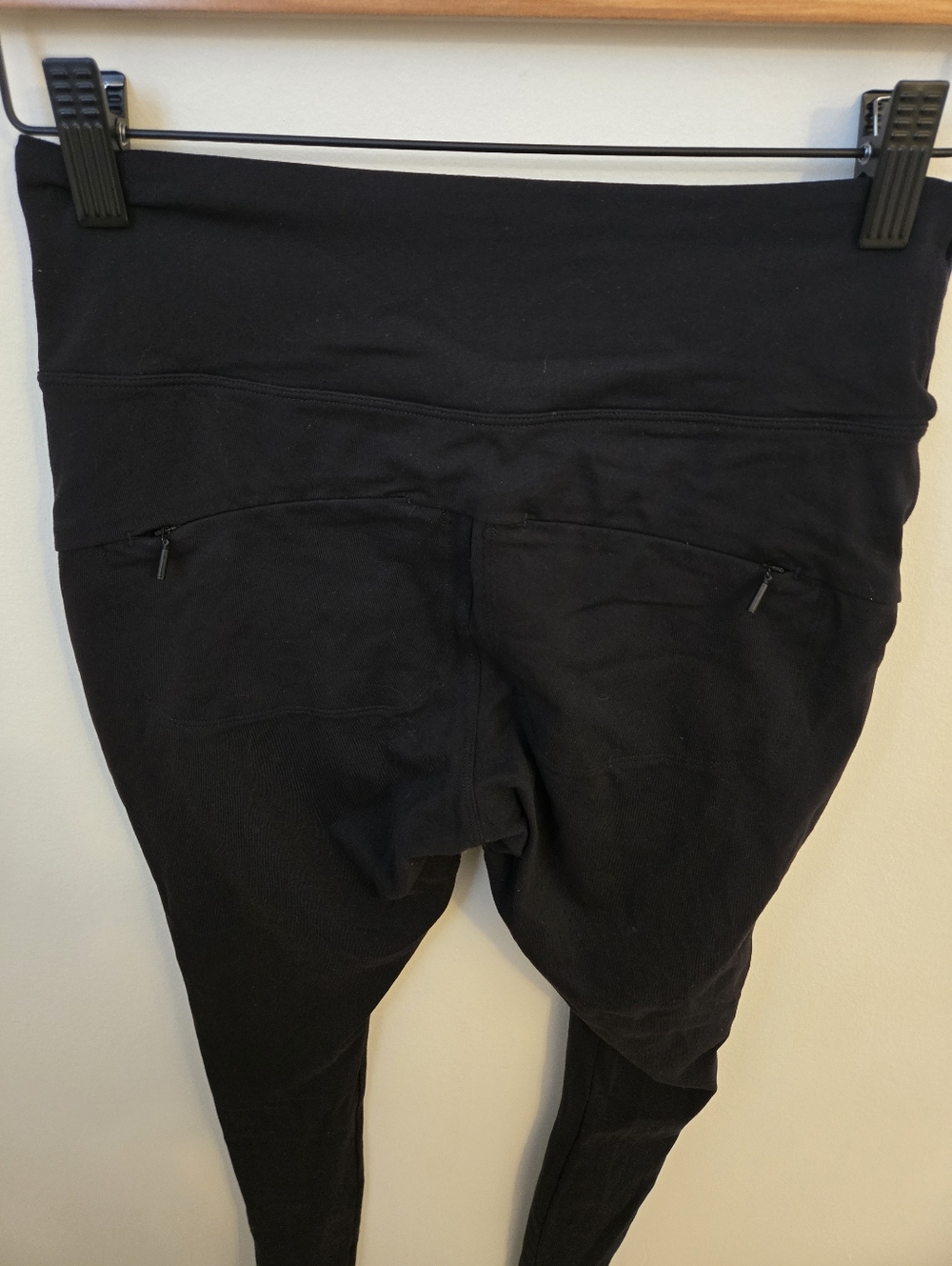 Athleta Black Velvet Panel Leggings High Rise Zip Pocket XS Yoga Luxe - Picture 5 of 8